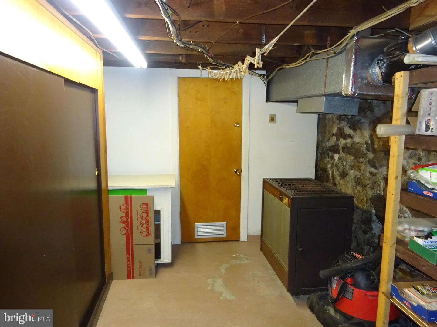 371 Wegman Road photo 43