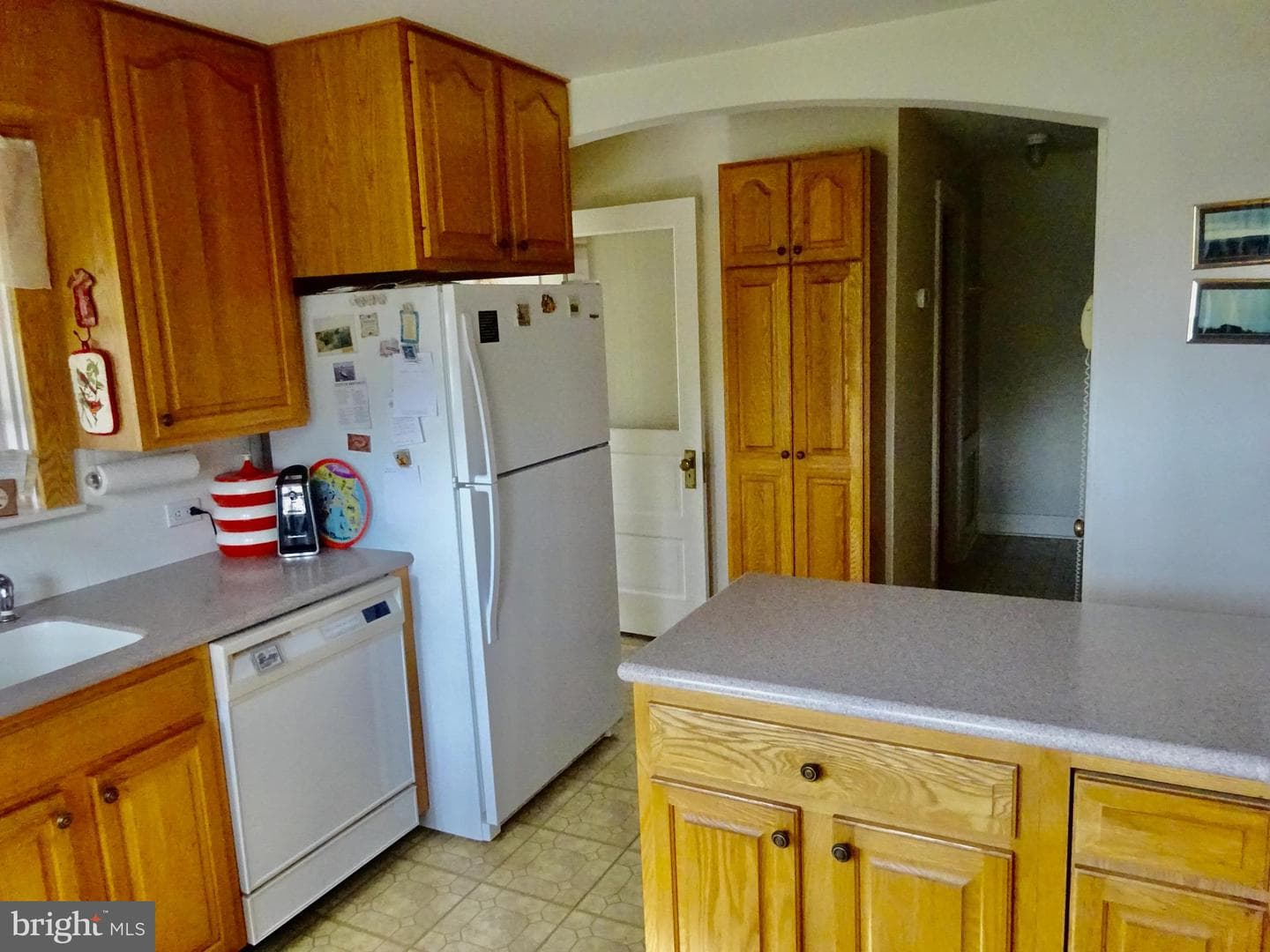 371 Wegman Road photo 8
