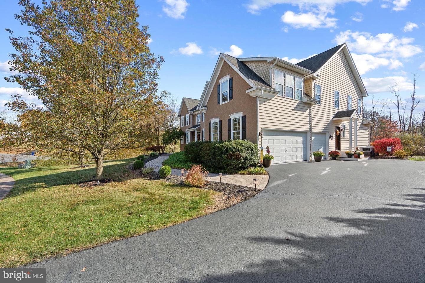 8 Leaf Creek Court photo 45