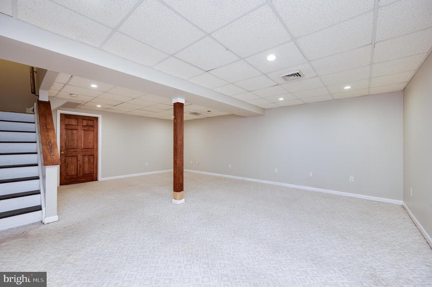111 Canberra Court photo 30