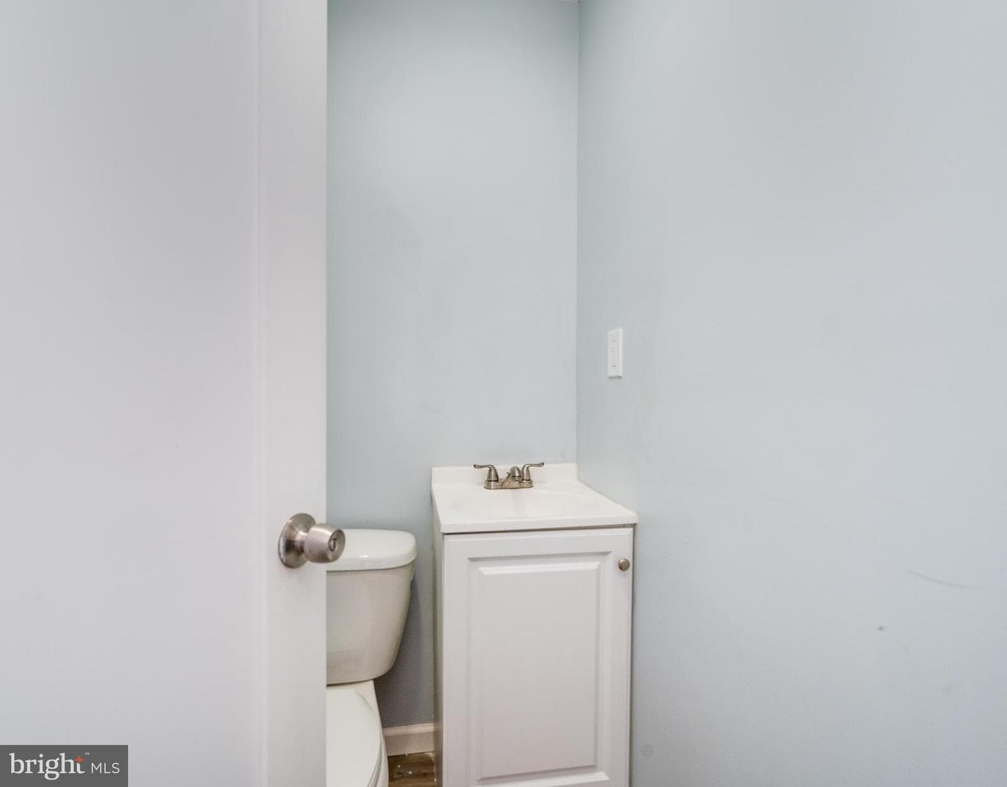 54 N Centre Avenue photo 15