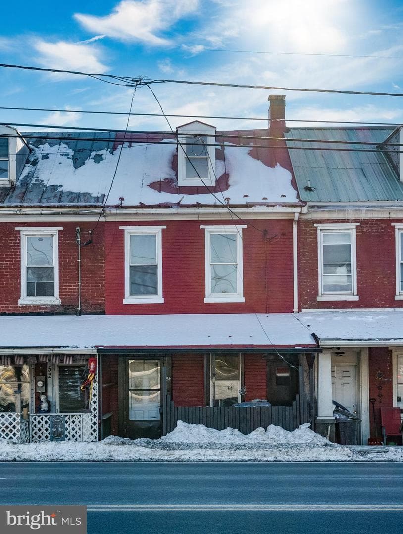 54 N Centre Avenue photo 2