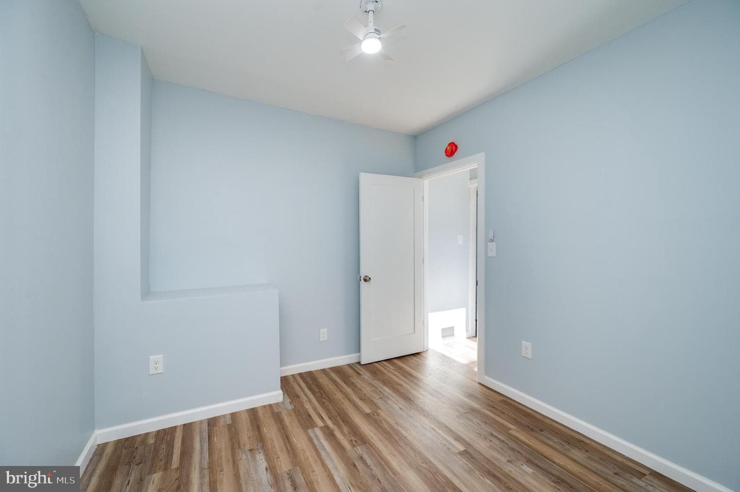 54 N Centre Avenue photo 23