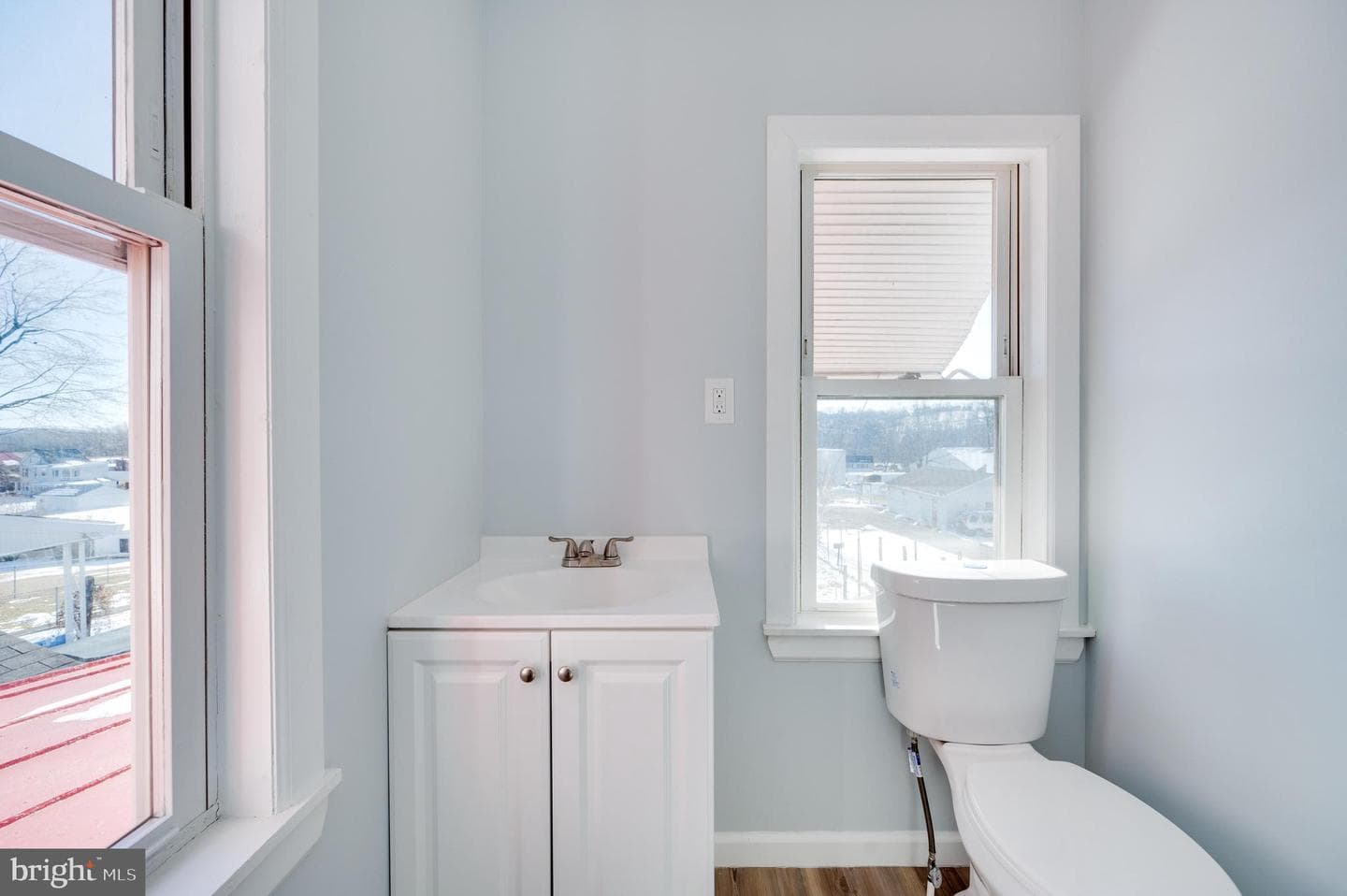 54 N Centre Avenue photo 24