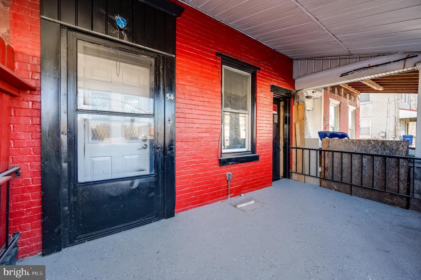 54 N Centre Avenue photo 3