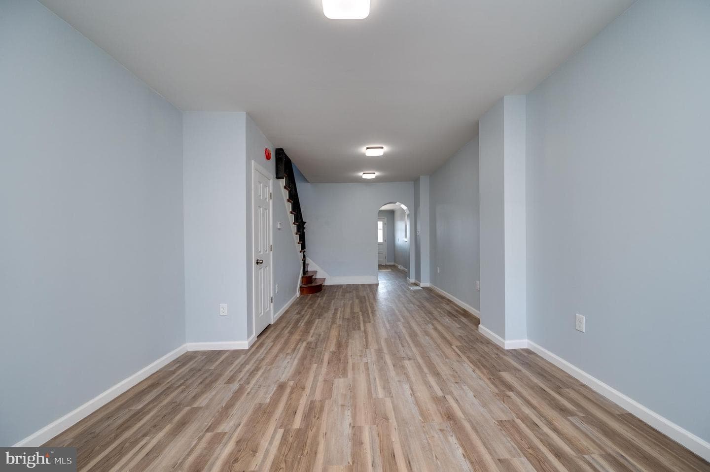 54 N Centre Avenue photo 5