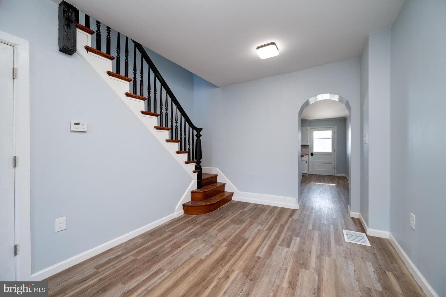 54 N Centre Avenue photo 8
