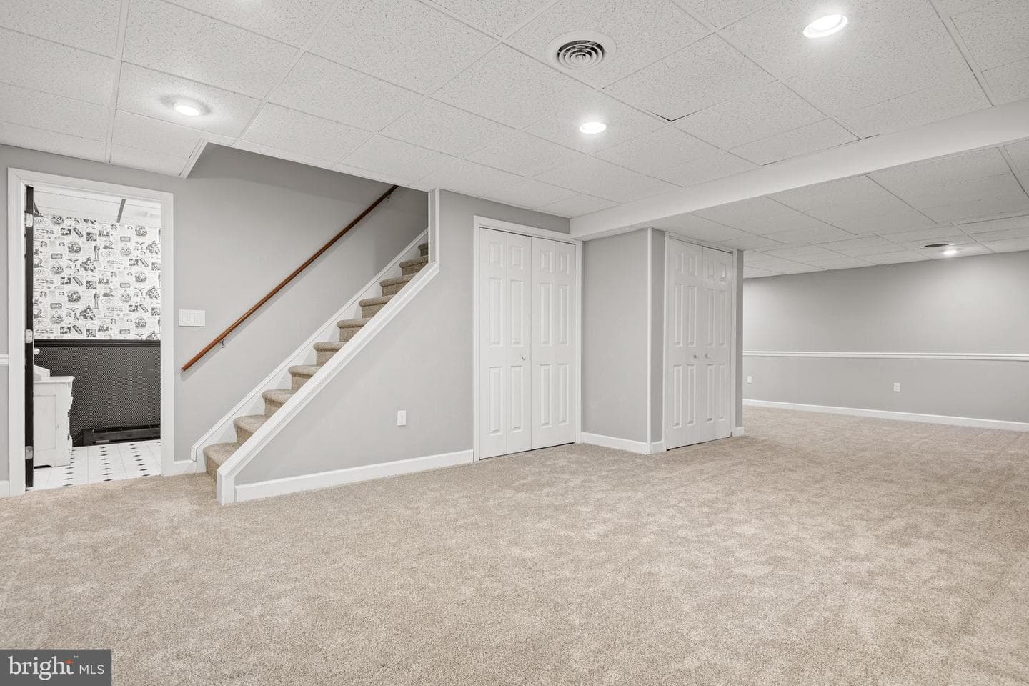 425 Coronet Drive photo 33