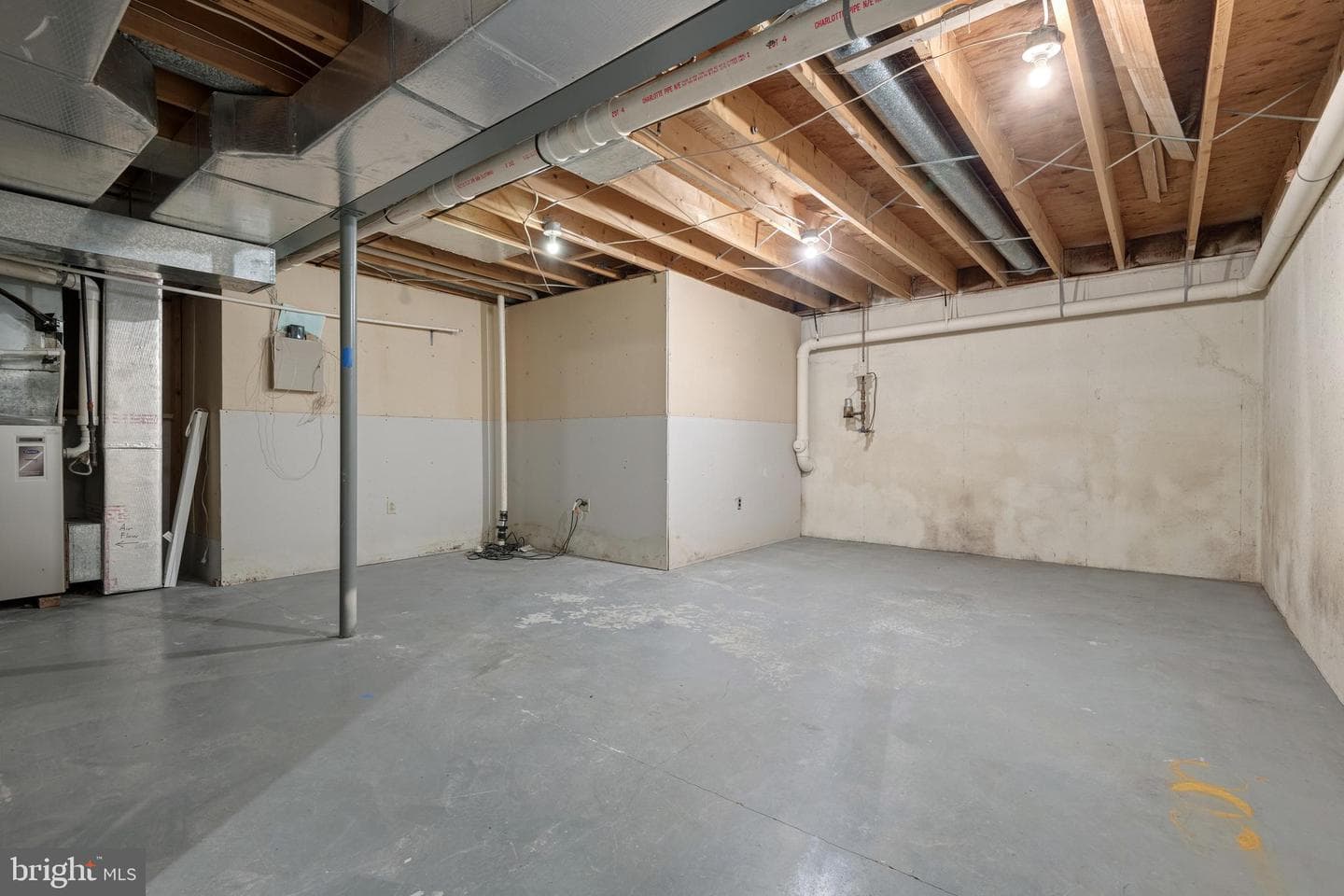 425 Coronet Drive photo 37