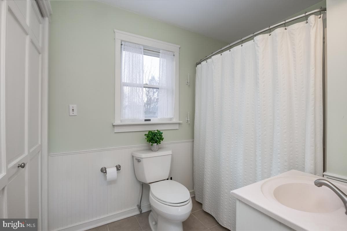 1233 Girard Avenue photo 20