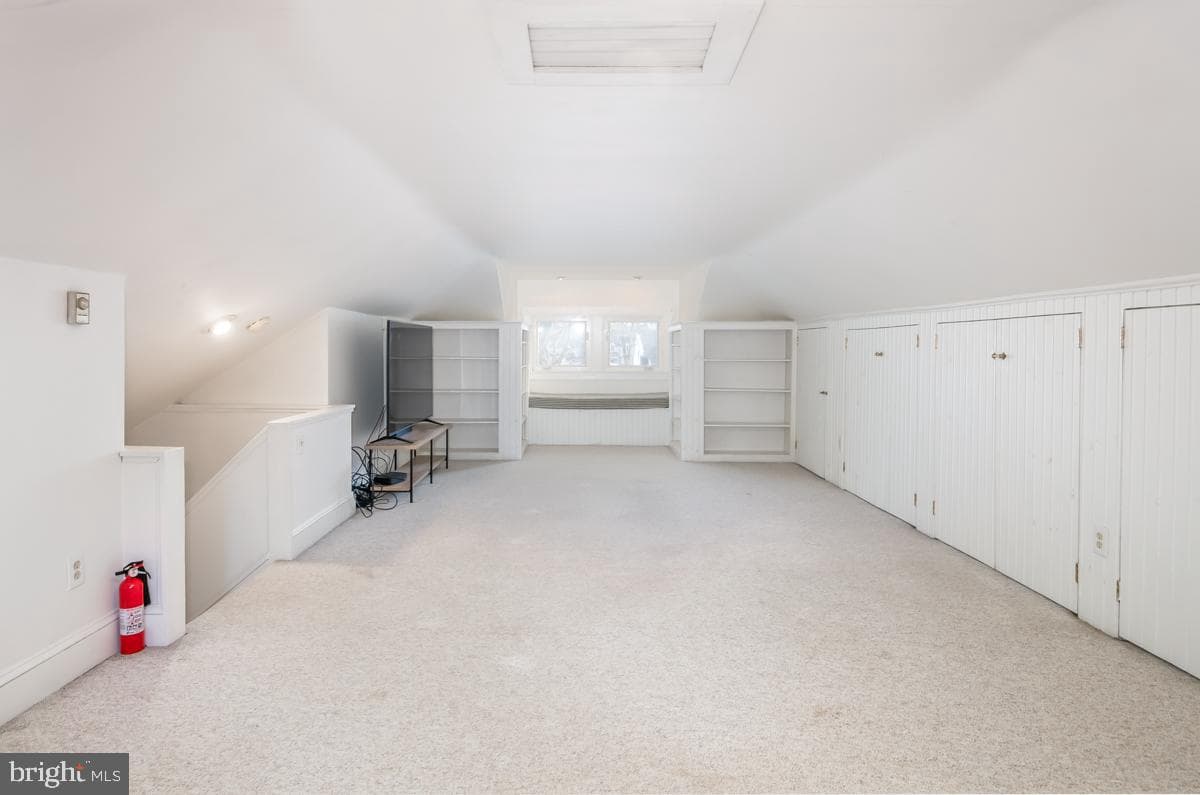 1233 Girard Avenue photo 27