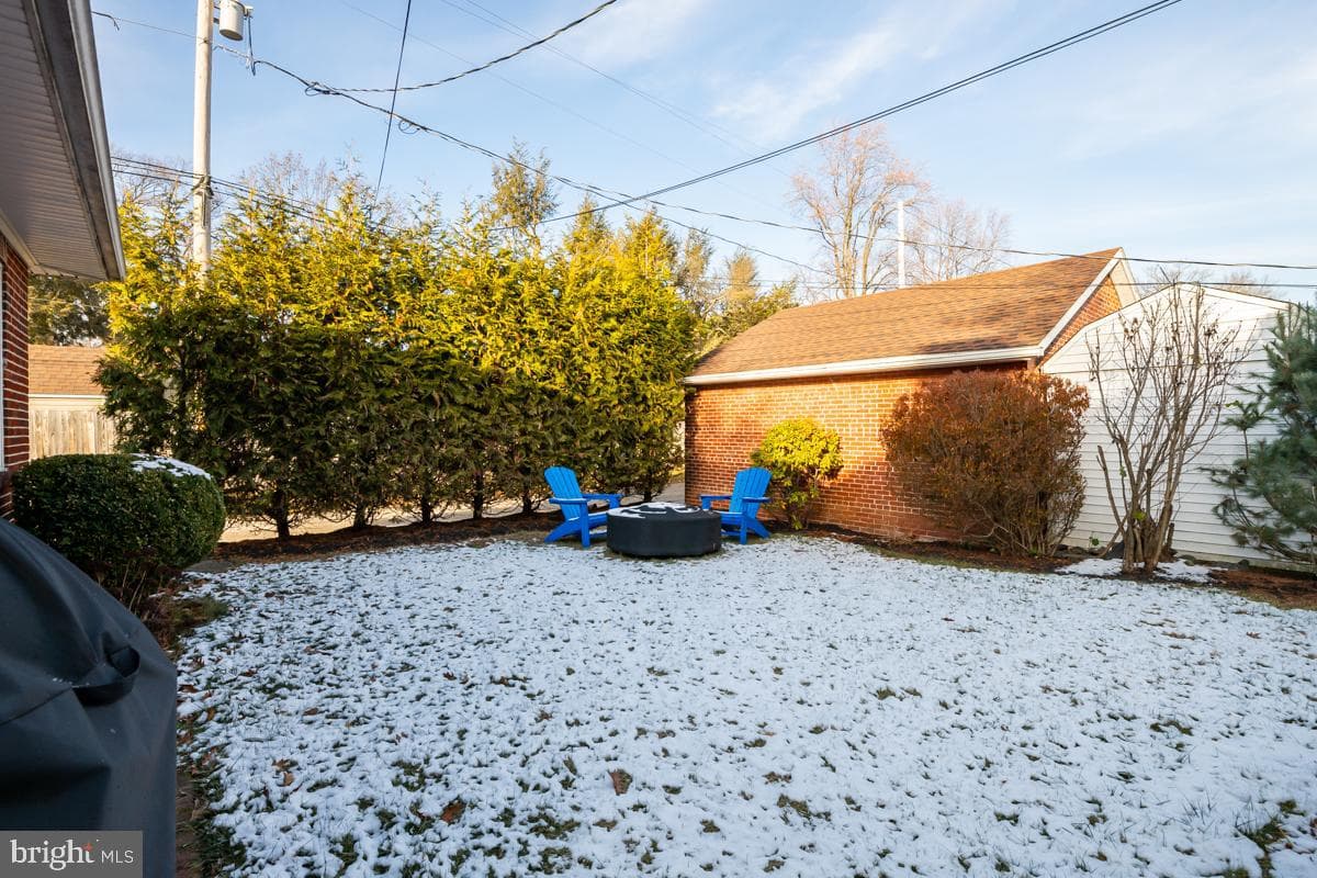 1233 Girard Avenue photo 33