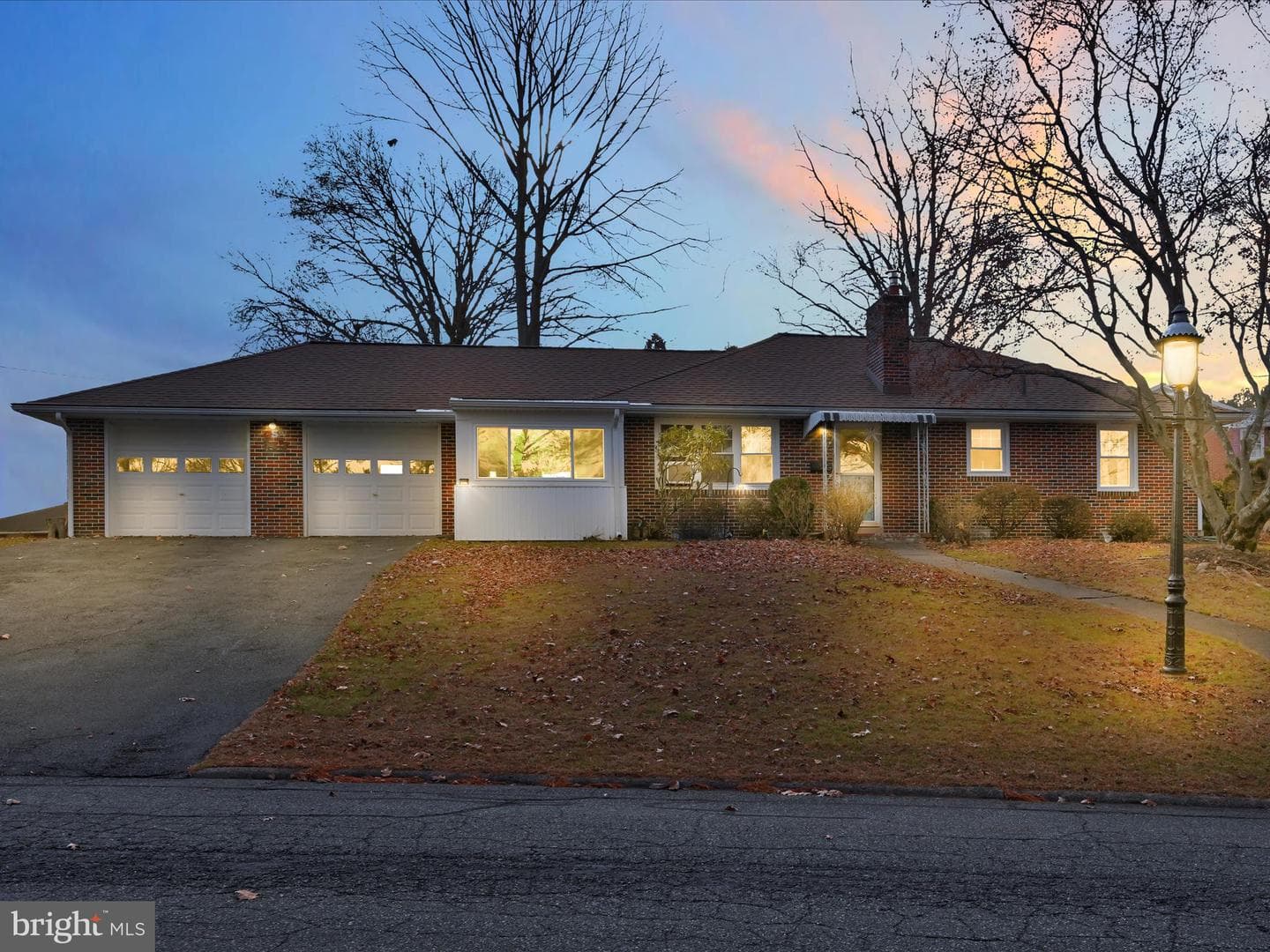 2 Arrowhead Avenue photo 2