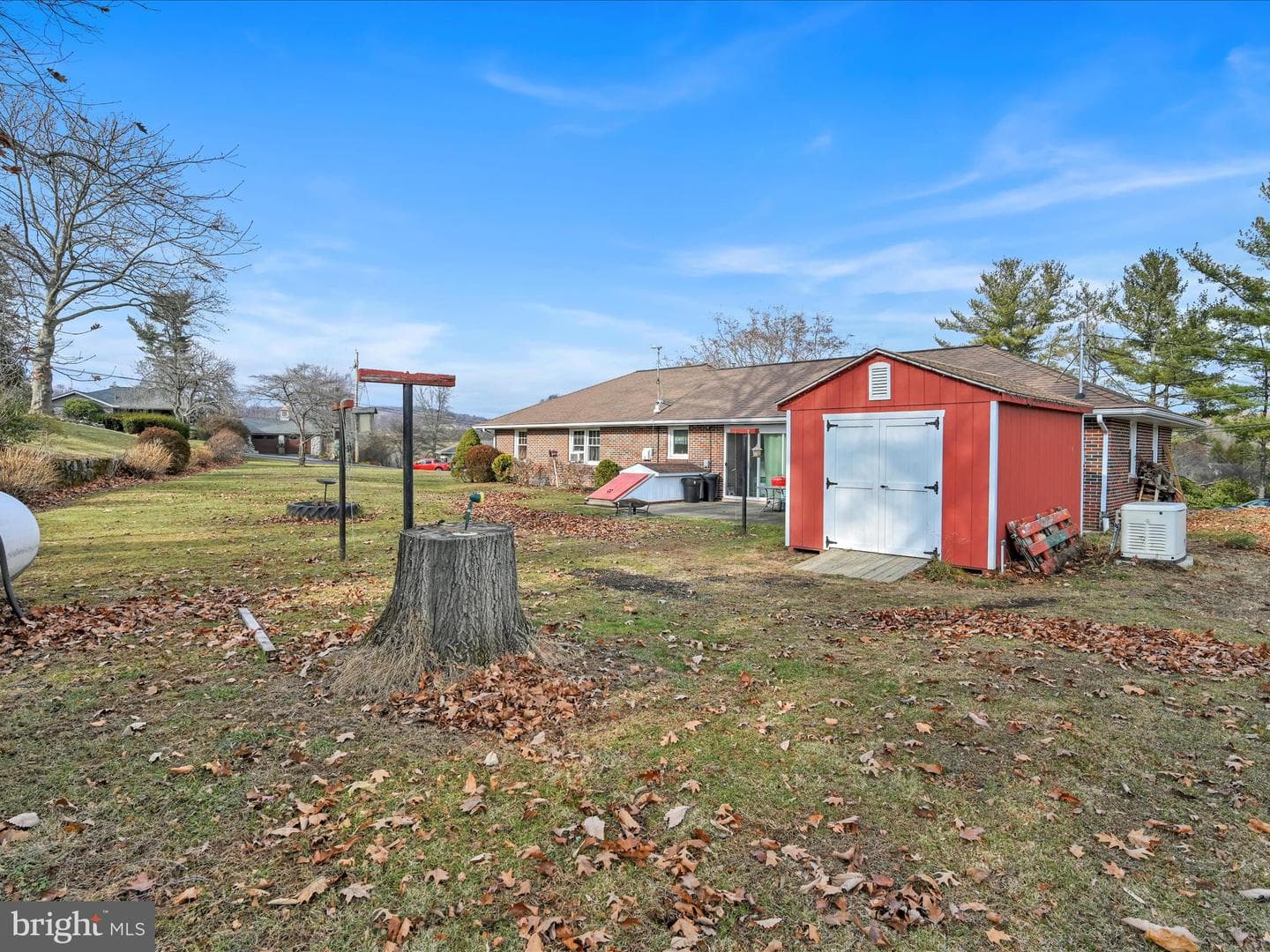 2 Arrowhead Avenue photo 33