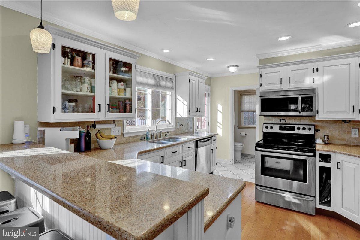 36 Wyomissing Hills Boulevard photo 10