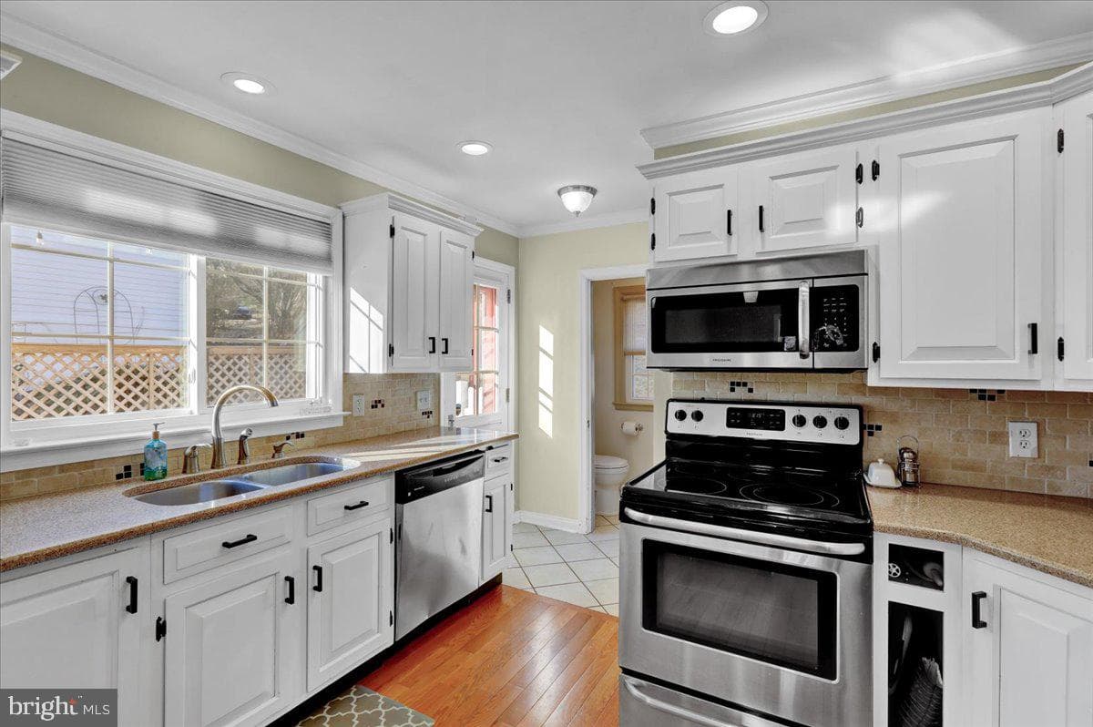 36 Wyomissing Hills Boulevard photo 11