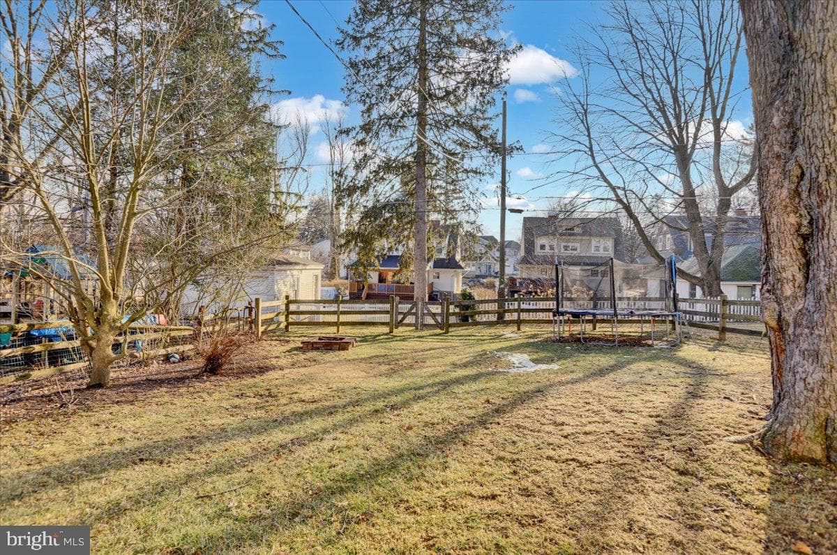 36 Wyomissing Hills Boulevard photo 8