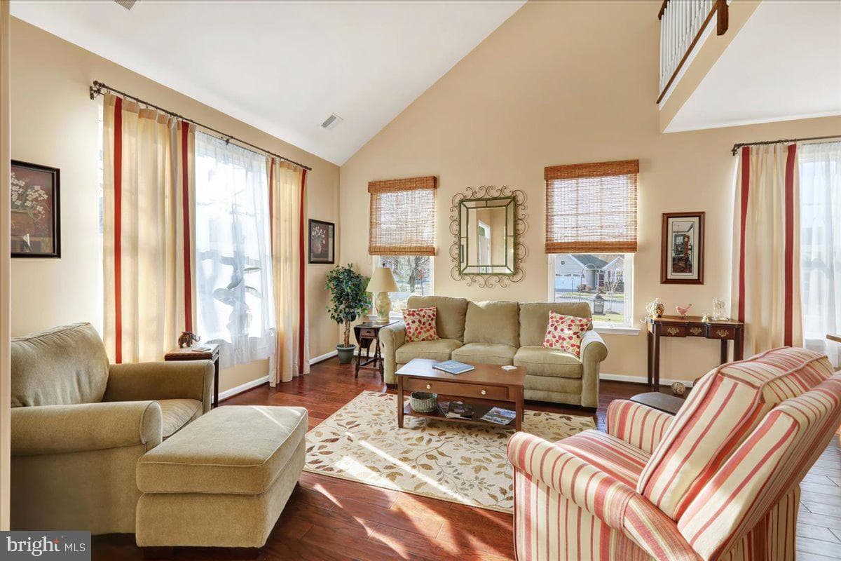 2 Cedarcrest Lane photo 3