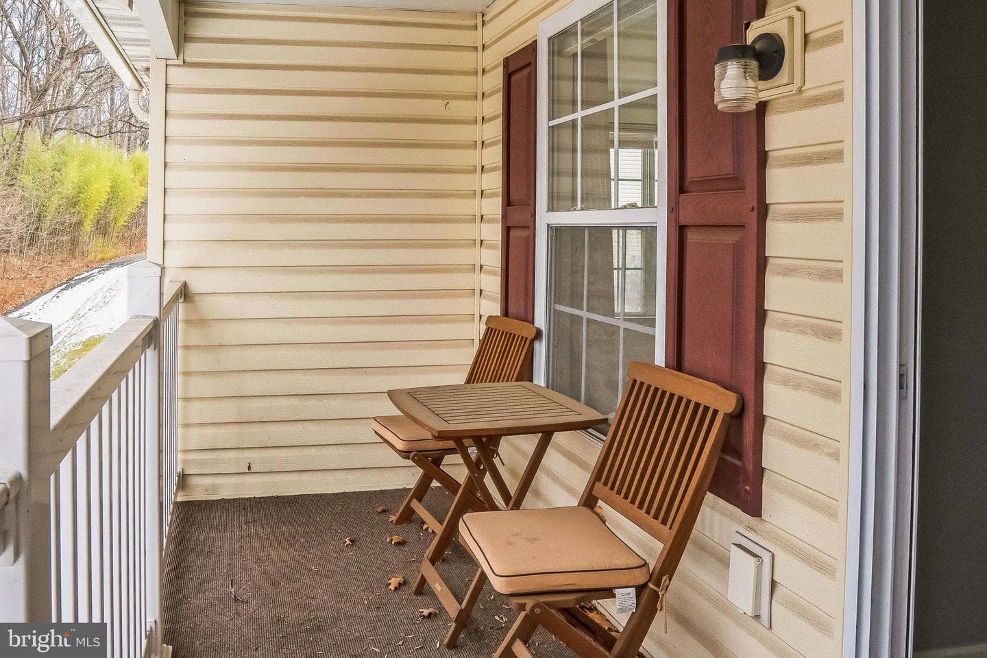 122 Christine Drive photo 4