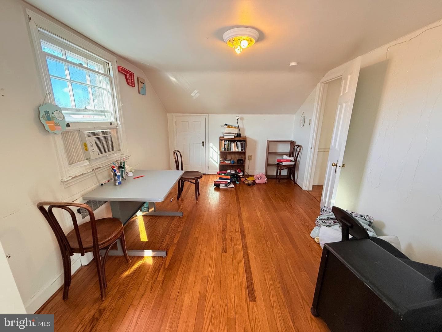 1409 College Avenue photo 16
