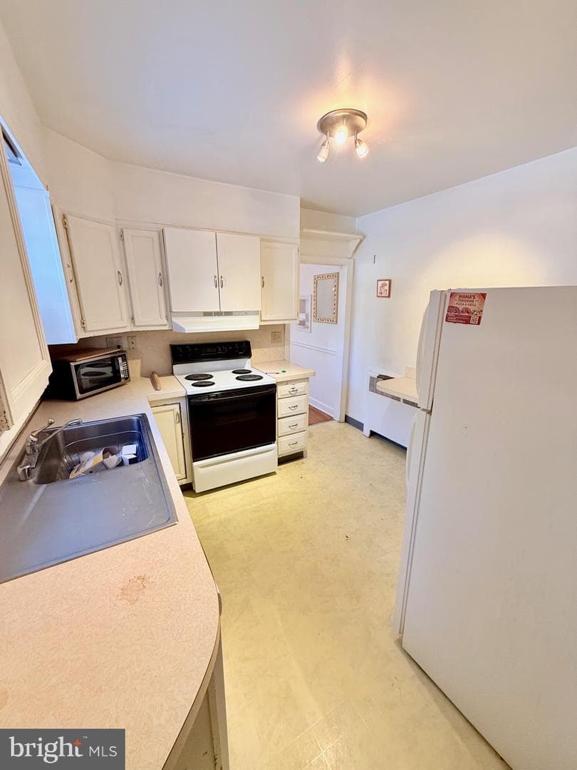 1409 College Avenue photo 9