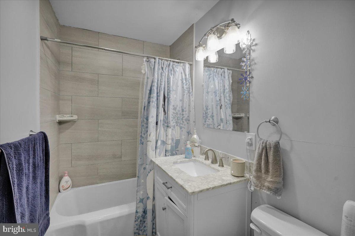 29 Girard Avenue photo 11