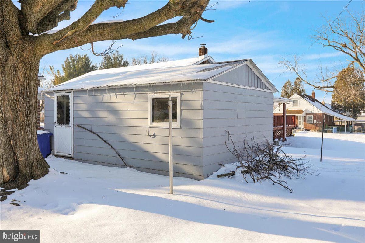 29 Girard Avenue photo 18