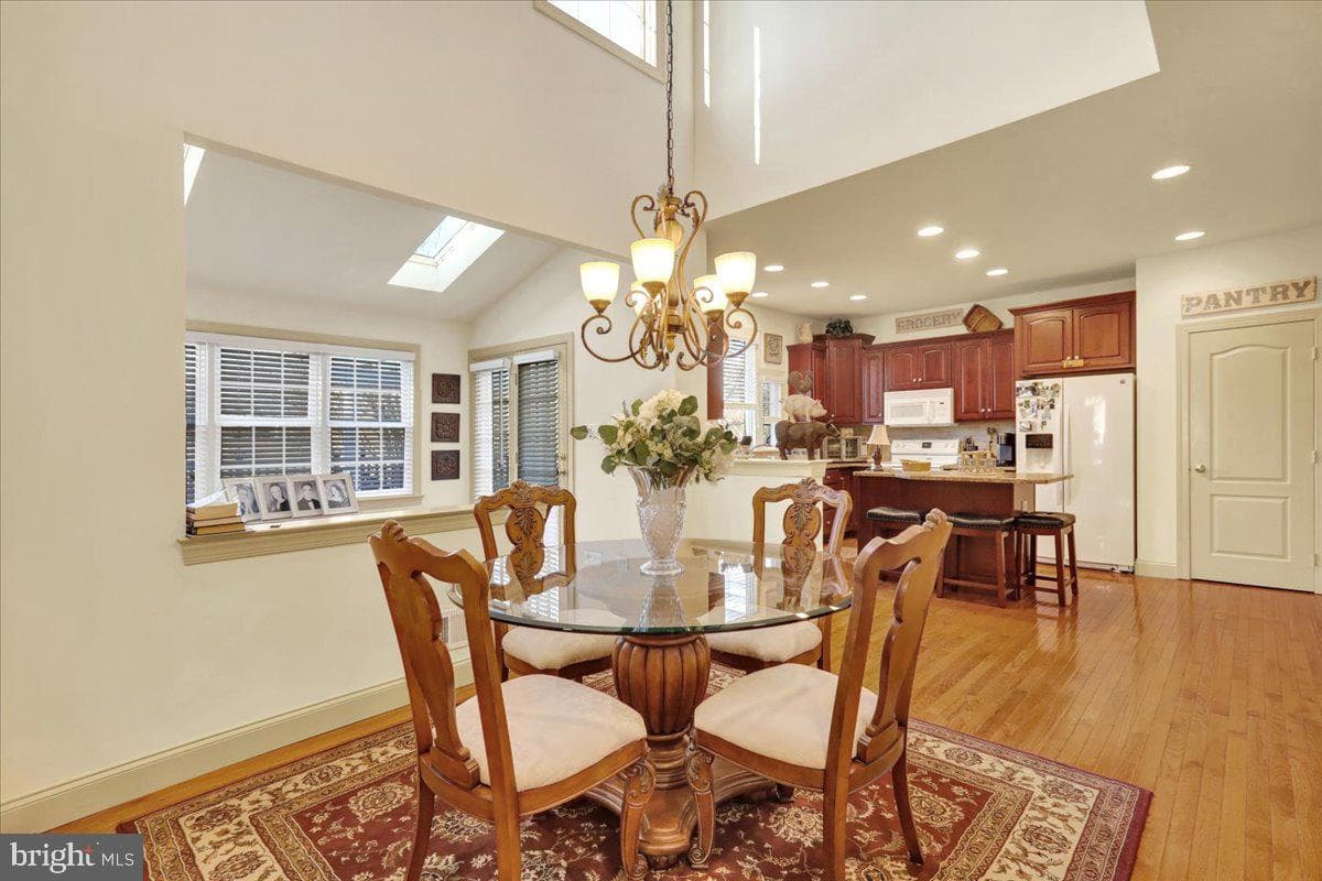 3304 Harwood Lane photo 12