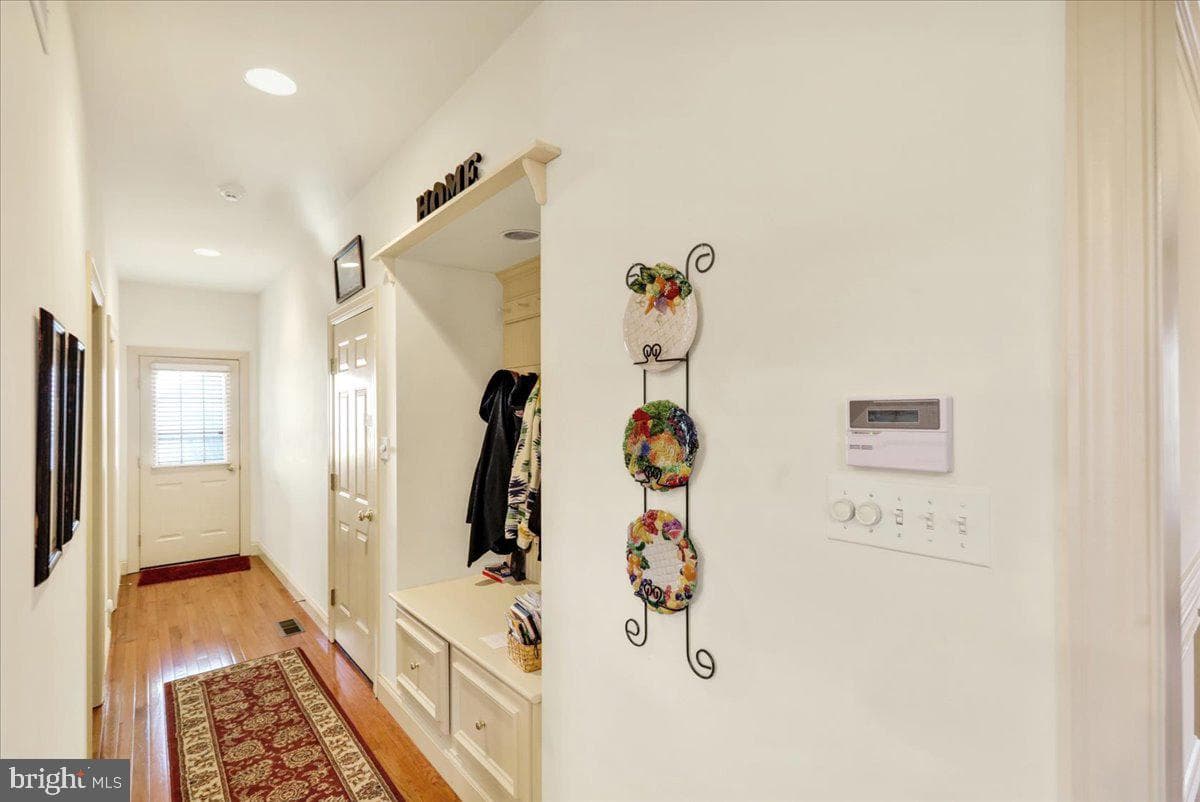 3304 Harwood Lane photo 18