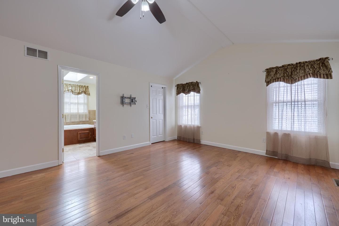 5 Colorado Avenue photo 26