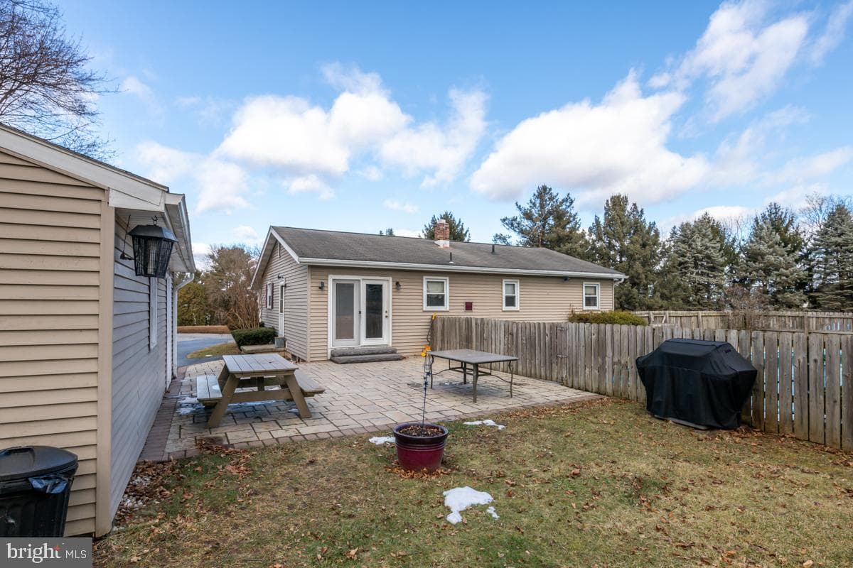 17 Villa Circle photo 21
