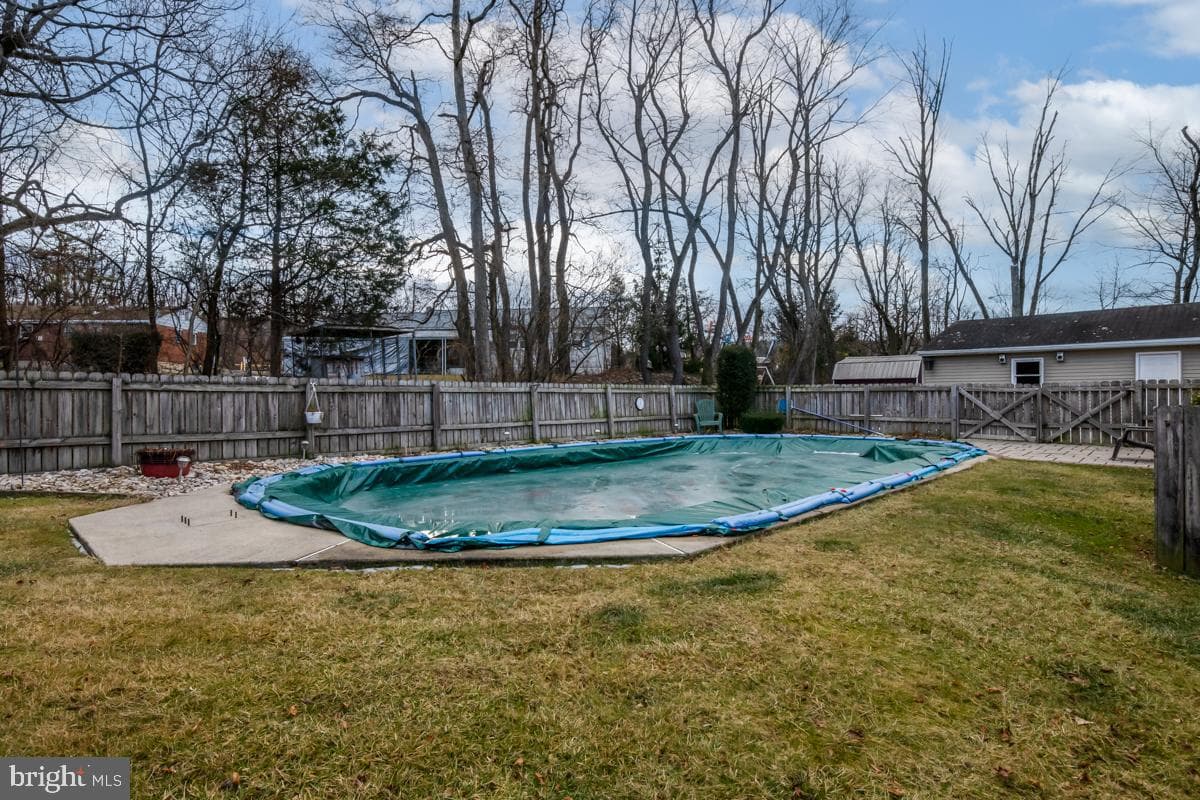 17 Villa Circle photo 25
