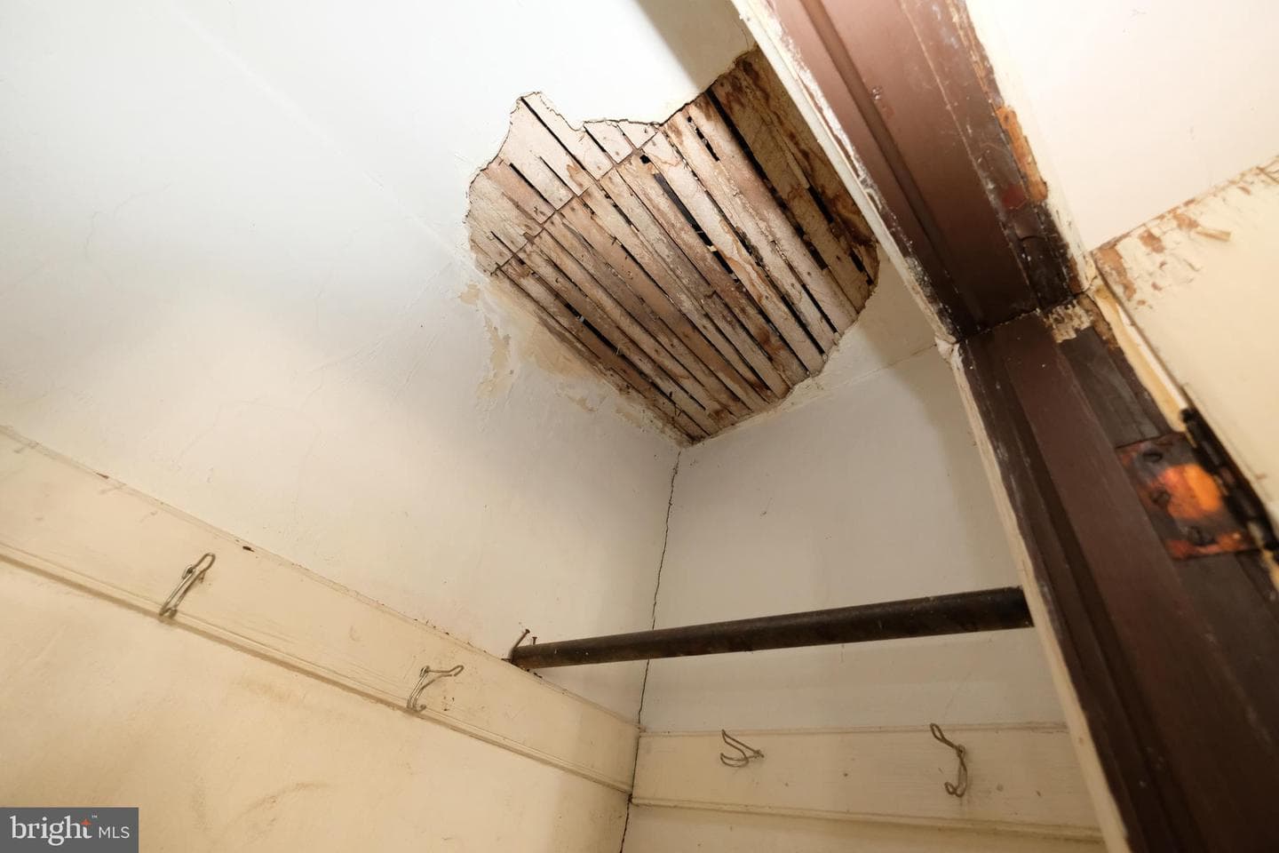 146 Normal Avenue photo 21