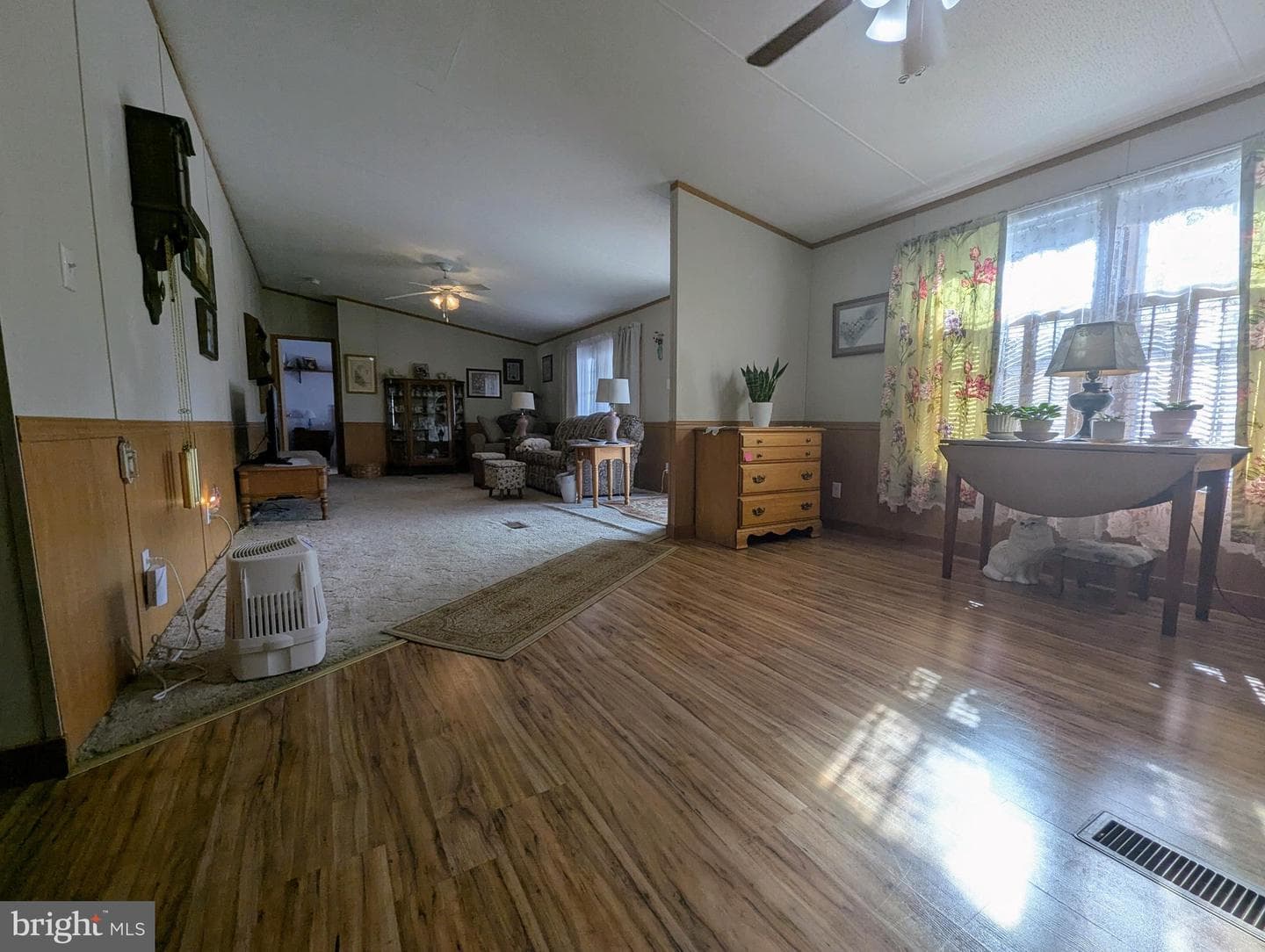 525 Elm Avenue photo 12