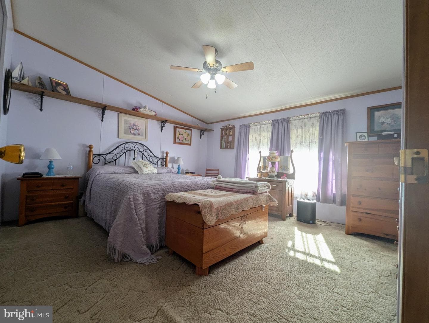 525 Elm Avenue photo 53