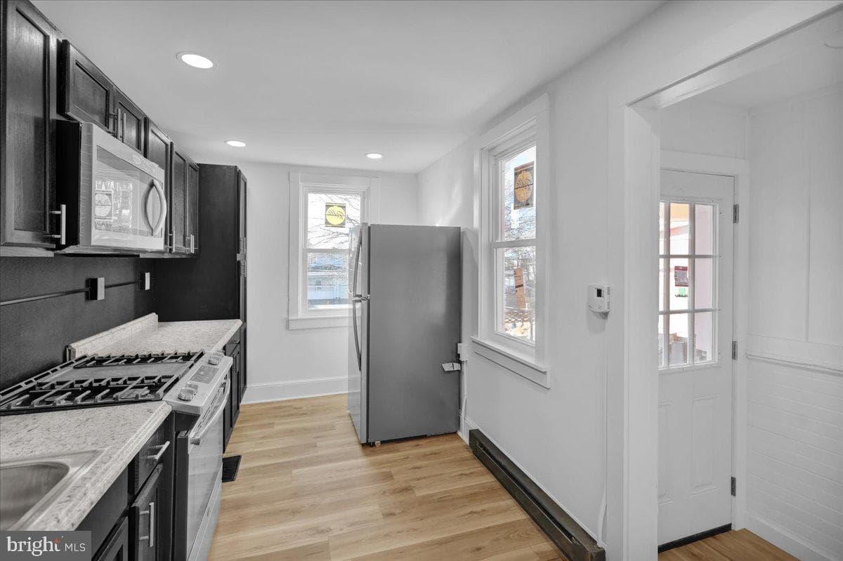 1142 Birch Street photo 12