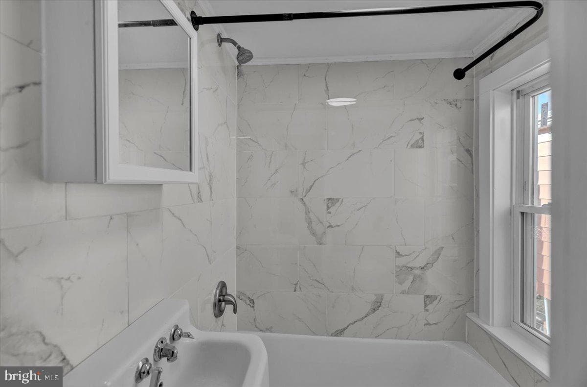 1142 Birch Street photo 18