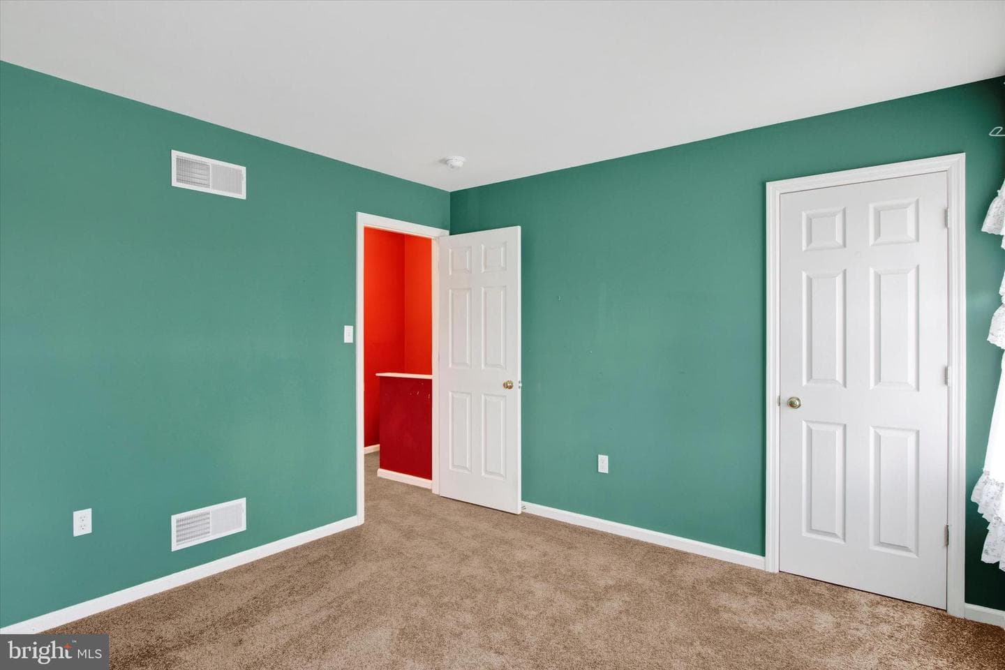 75 Cornerstone Drive photo 11