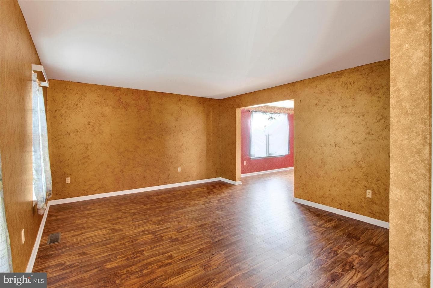 75 Cornerstone Drive photo 4
