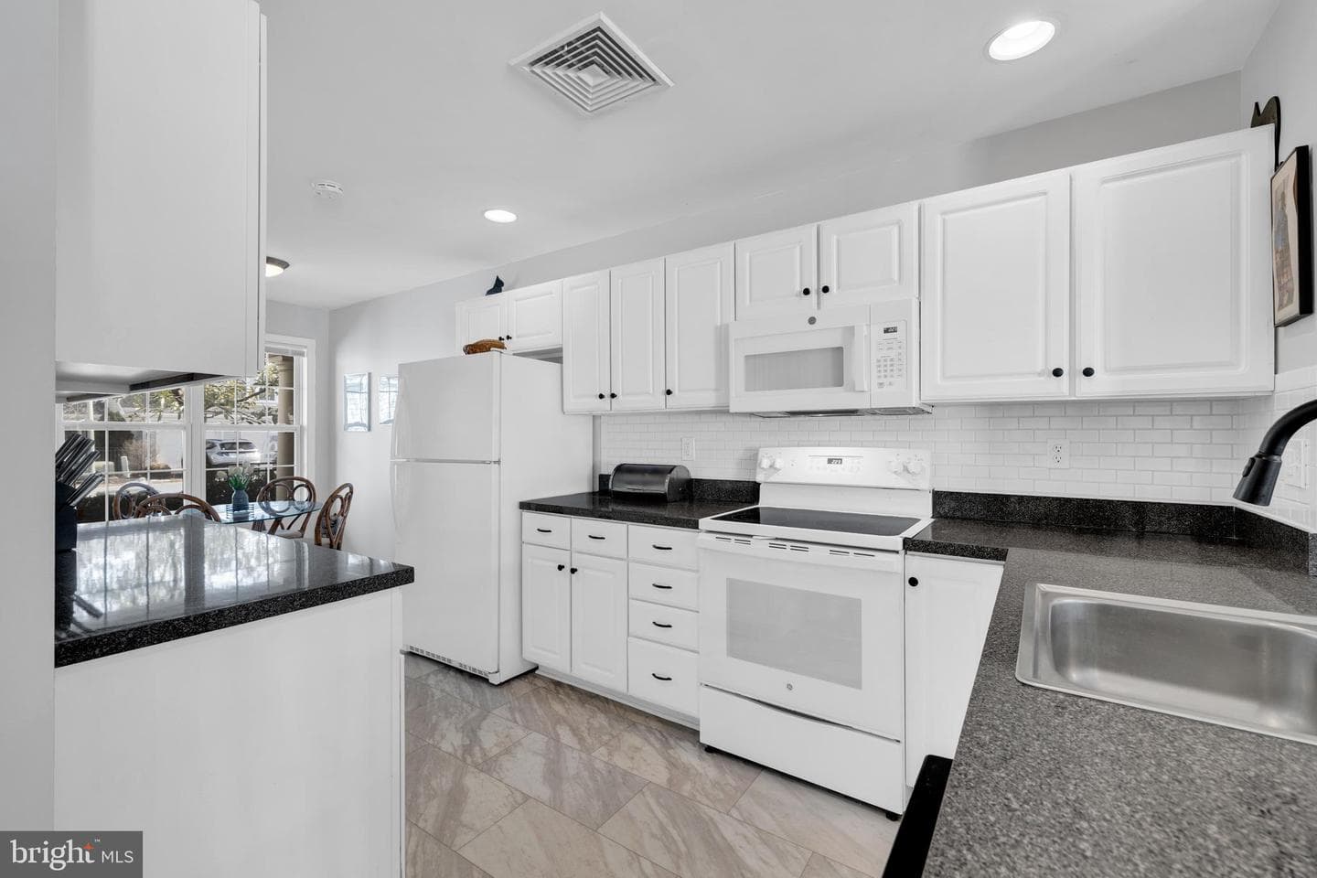 525 Oak Hill Lane photo 8