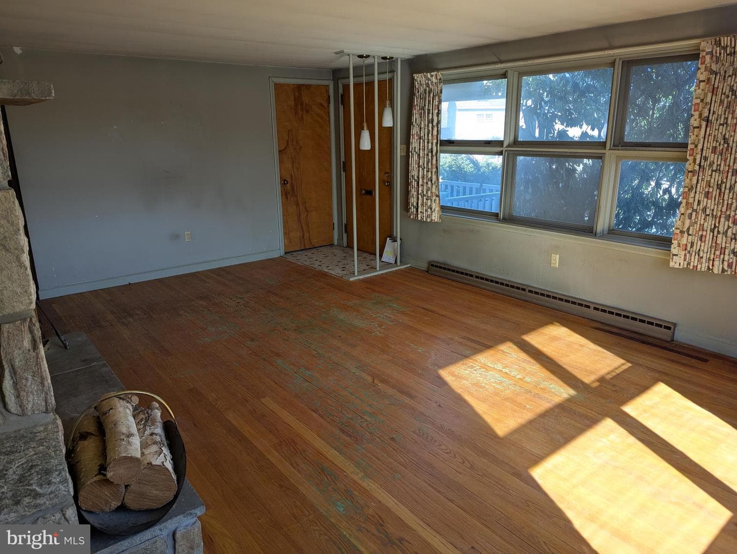 320 Hillside Drive photo 10