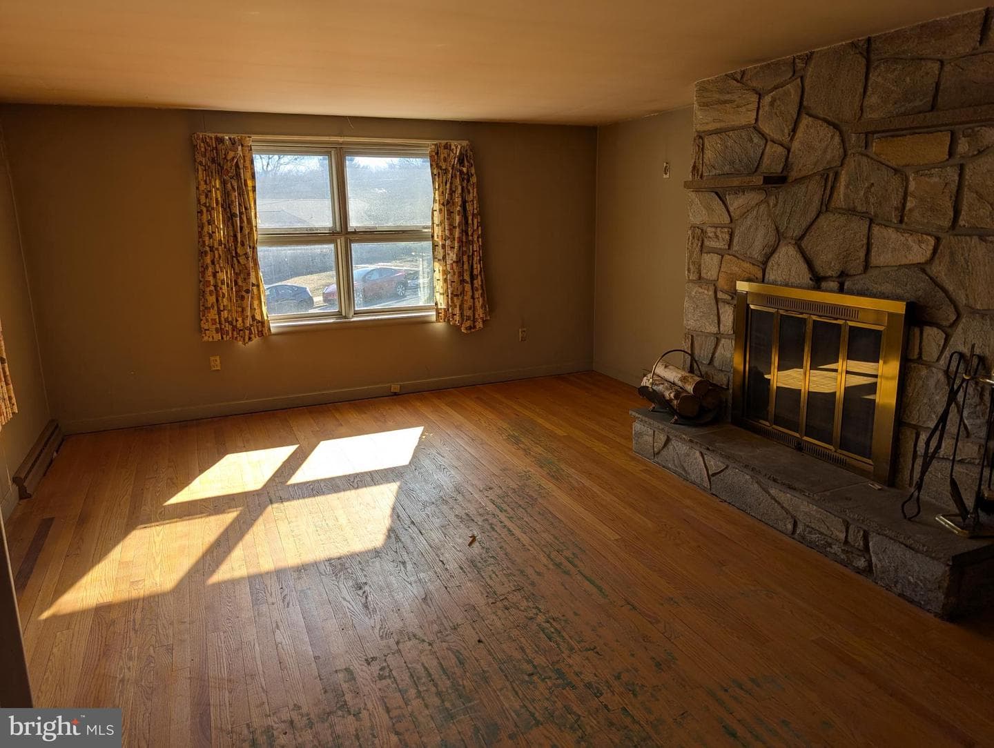 320 Hillside Drive photo 11