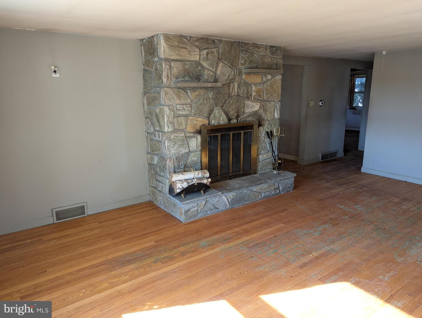 320 Hillside Drive photo 12