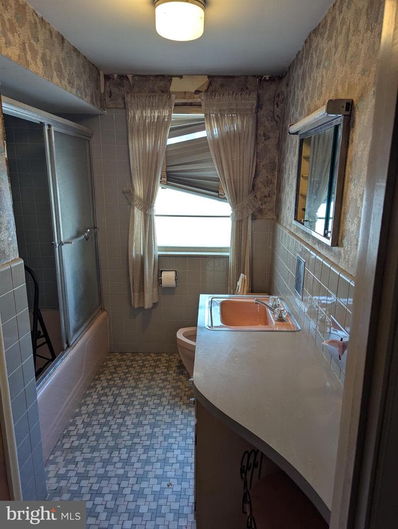 320 Hillside Drive photo 15