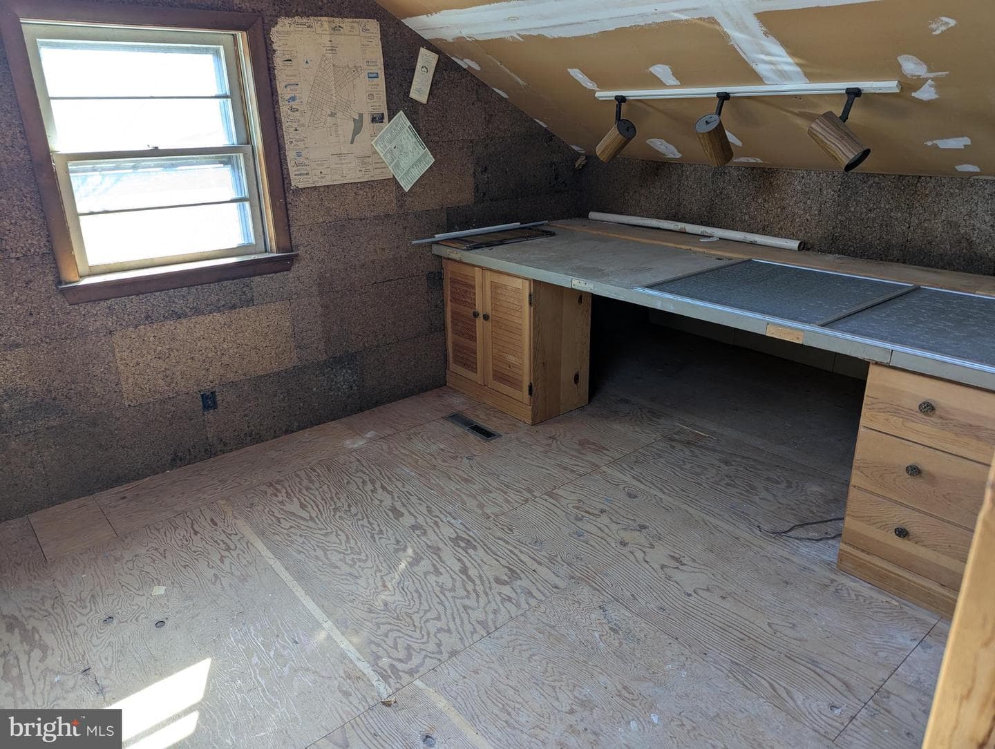 320 Hillside Drive photo 23