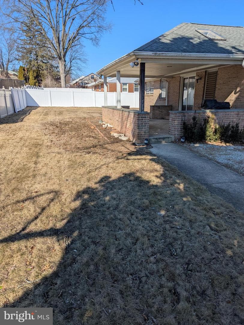320 Hillside Drive photo 3