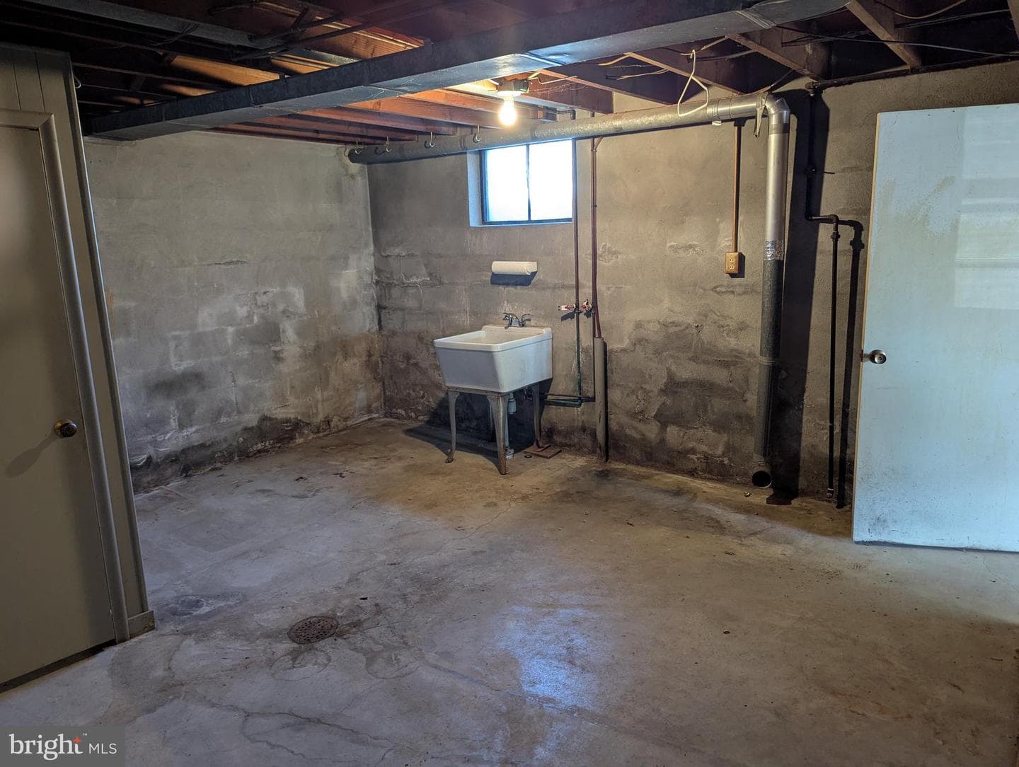 320 Hillside Drive photo 30