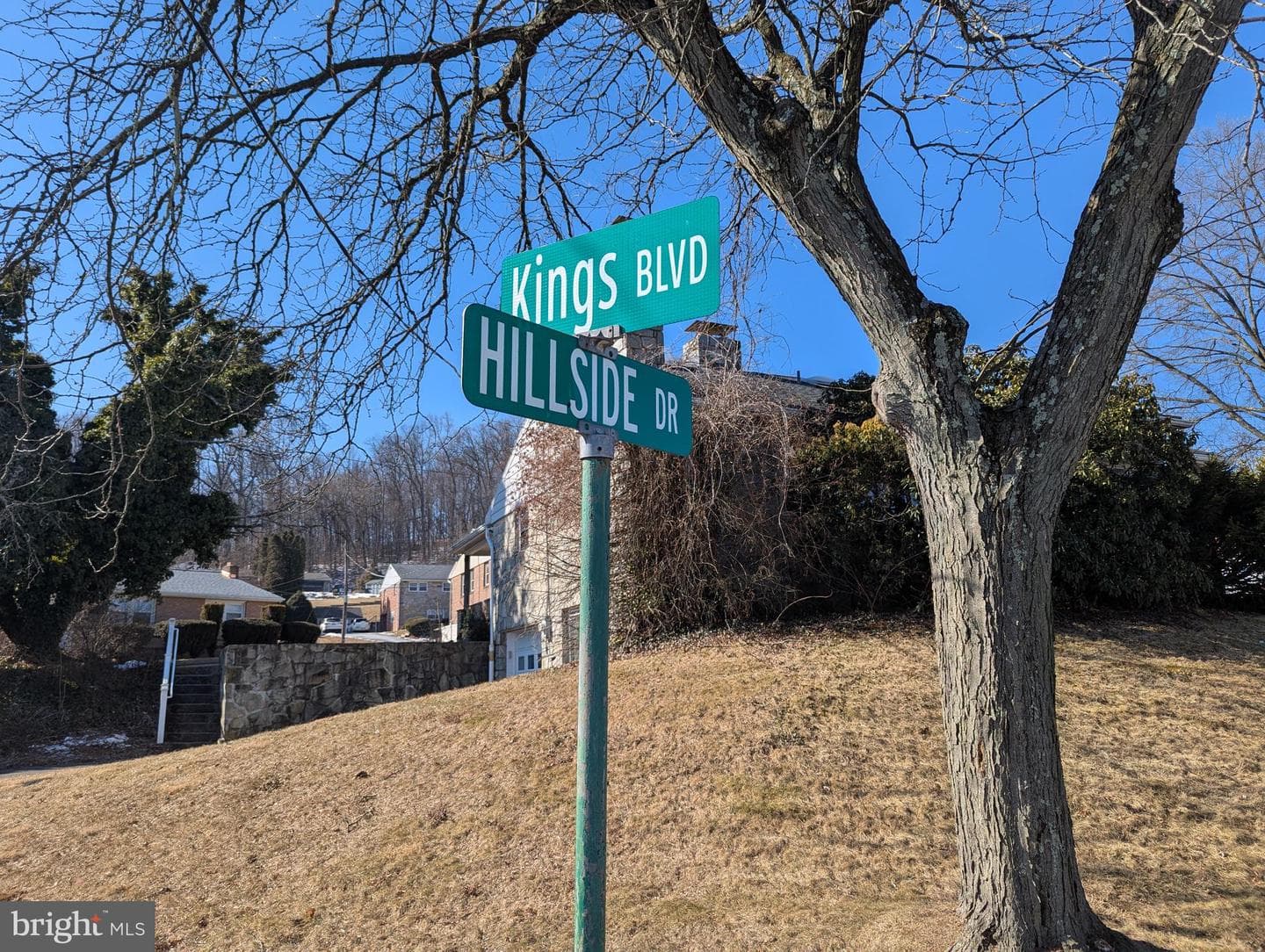 320 Hillside Drive photo 36