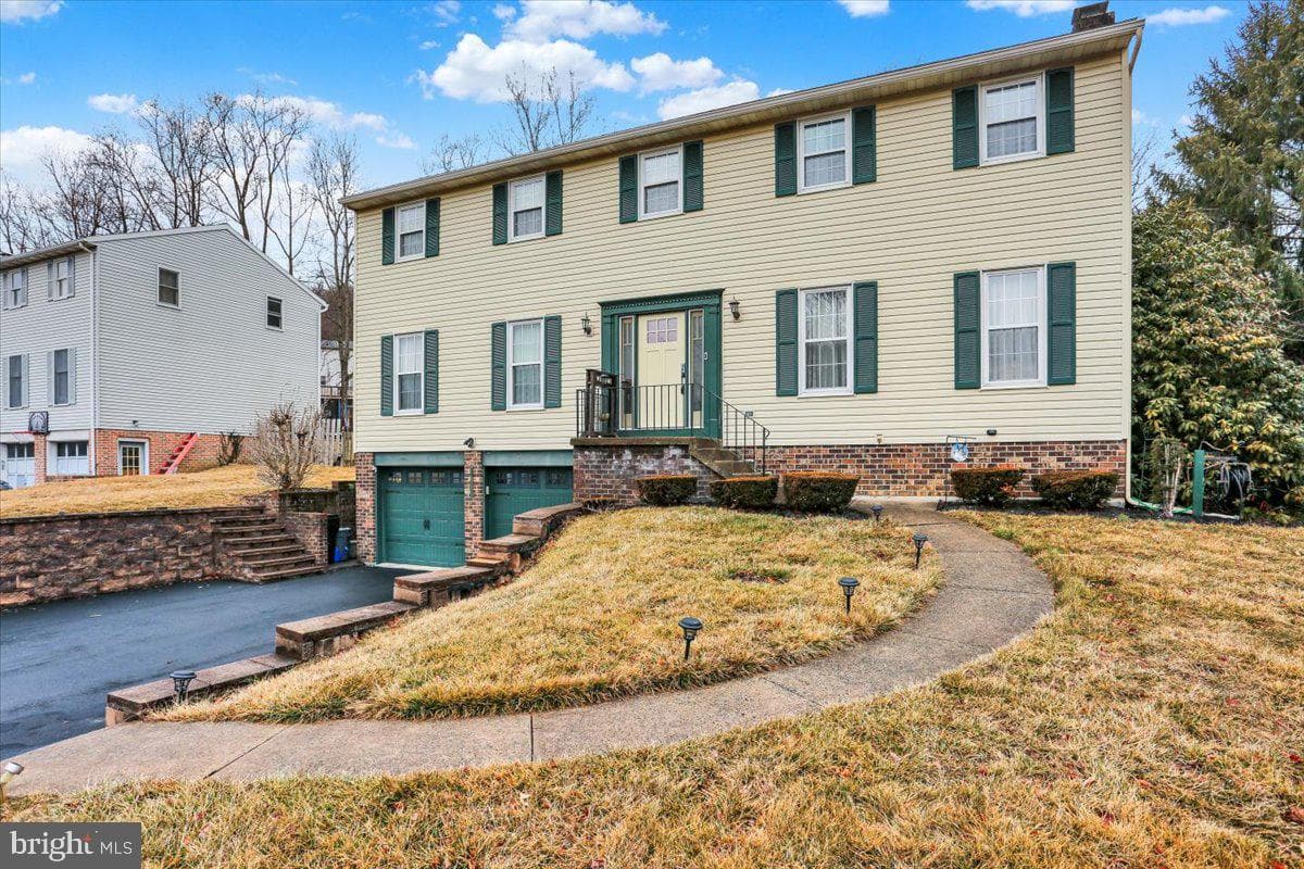 4507 Hilldale Road photo 2