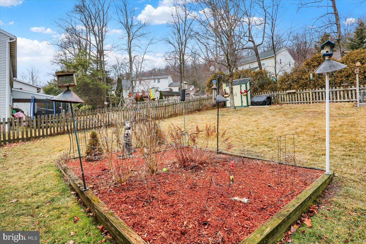 4507 Hilldale Road photo 42